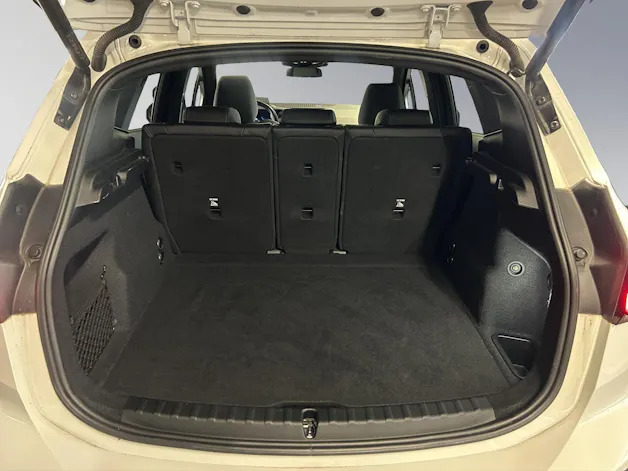 BMW 230e xDrive paddles Active Tourer