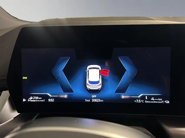 BMW 230e xDrive paddles Active Tourer