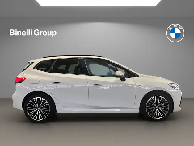 BMW 230e xDrive paddles Active Tourer
