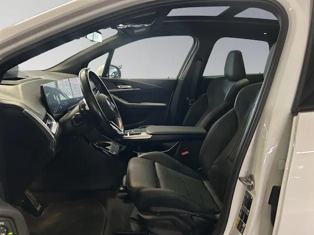 BMW 230e xDrive paddles Active Tourer