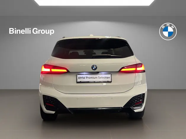 BMW 230e xDrive paddles Active Tourer