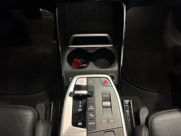 BMW 230e xDrive paddles Active Tourer