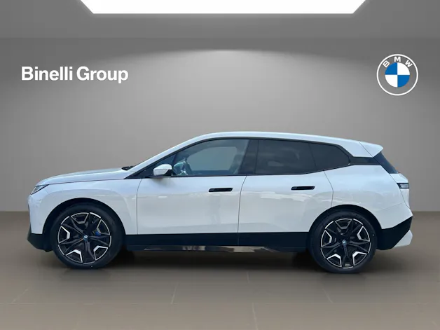 BMW iX xDrive50
