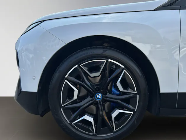 BMW iX xDrive50