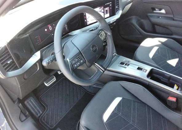 immagine del veicolo 2 immagine del veicolo 2