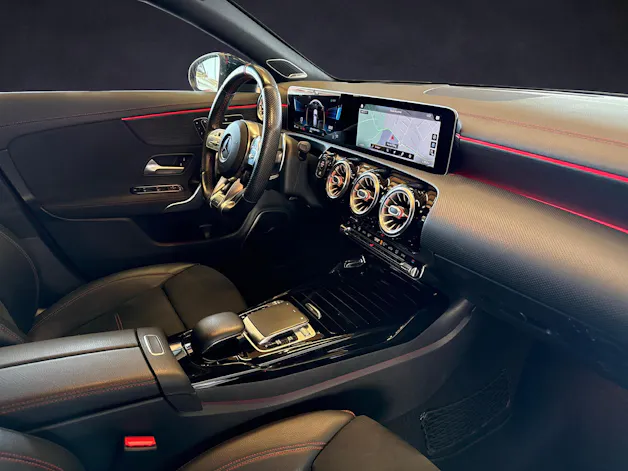 Mercedes-Benz CLA 35 AMG 4matic Shooting Brake