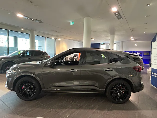 Ford Kuga 2.5 FHEV Sound Edition 4WD
