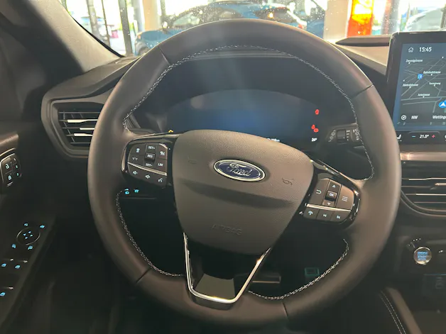 Ford Kuga 2.5 FHEV Sound Edition 4WD