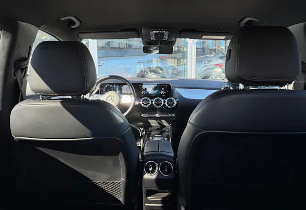 Mercedes-Benz GLA 250 4Matic AMG Line 8G-DCT