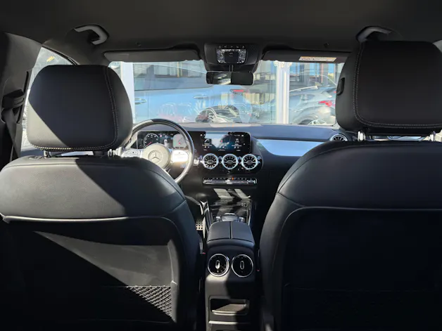 Mercedes-Benz GLA 250 4Matic AMG Line 8G-DCT