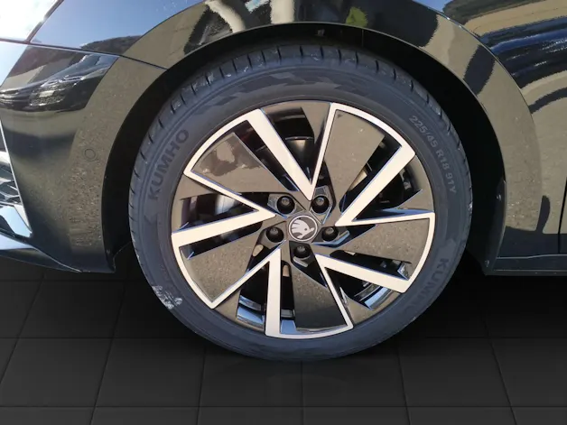 Škoda Octavia Combi 2.0 TSI DSG Dynamic 4x4