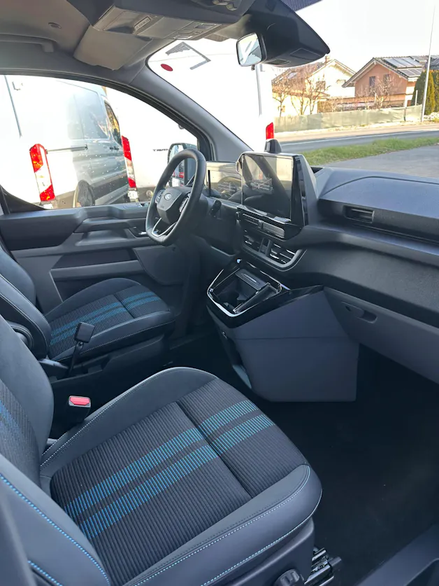 Ford Tourneo Custom 320 L1 2.0 EcoBl Sport/170CV/Aut.4x4