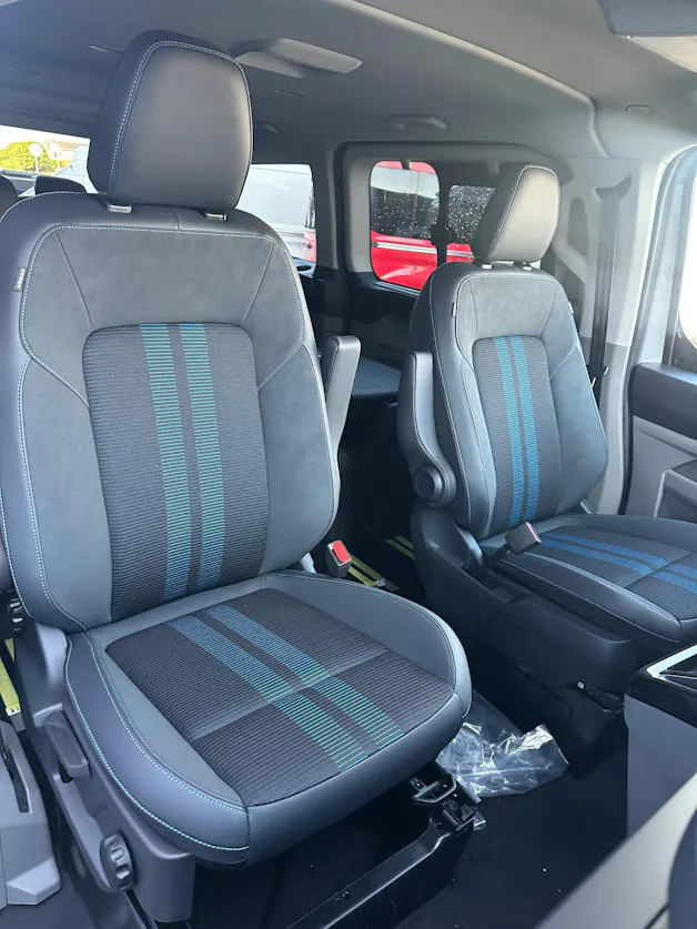 Ford Tourneo Custom 320 L1 2.0 EcoBl Sport/170CV/Aut.4x4