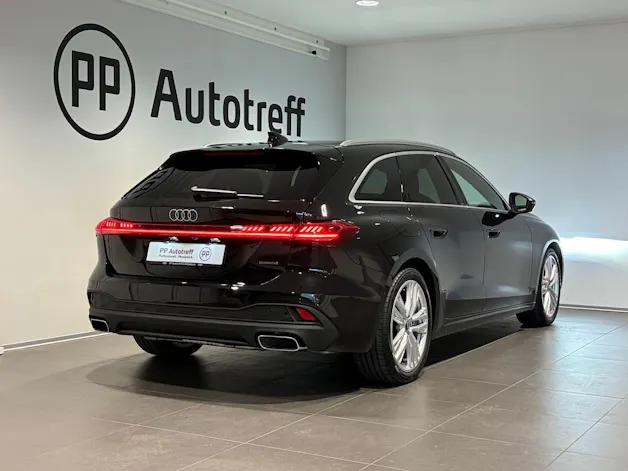 Audi A5 Avant e-hybrid quattro Attraction 220 kW S tronic