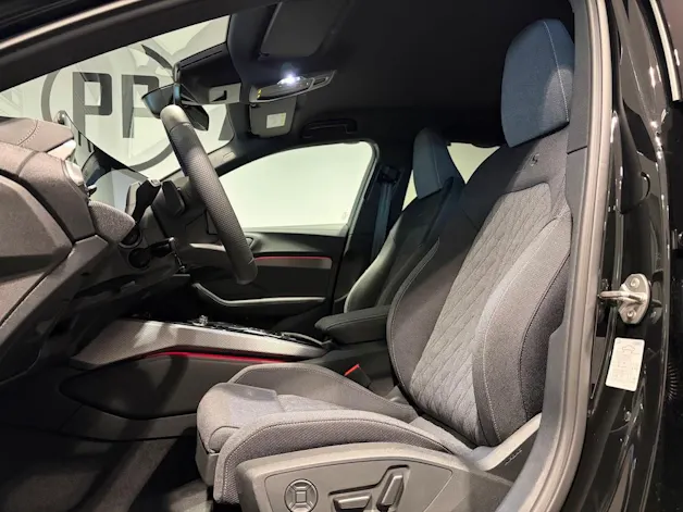 Audi A5 Avant e-hybrid quattro Attraction 220 kW S tronic