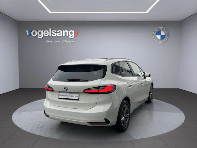 BMW 223d Active Tourer xDrive DKG
