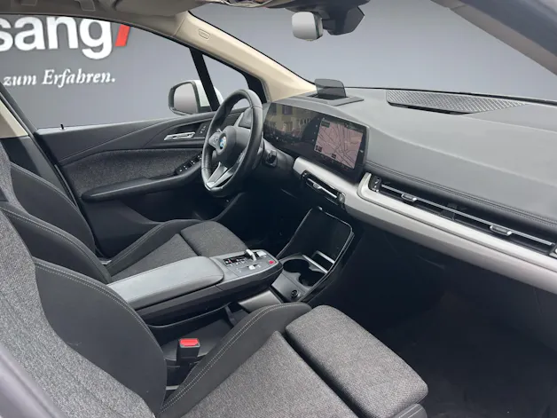 BMW 223d Active Tourer xDrive DKG
