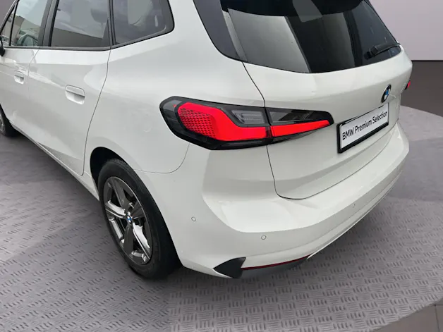 BMW 223d Active Tourer xDrive DKG