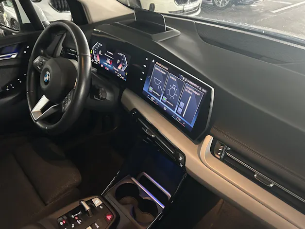 BMW 223d Active Tourer xDrive DKG
