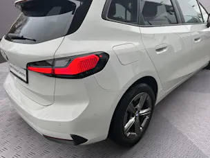 BMW 223d Active Tourer xDrive DKG