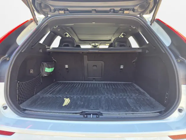 Volvo XC60 T8 eAWD R-Design Geartronic