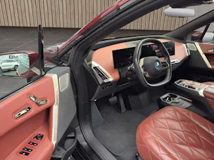 BMW iX M60