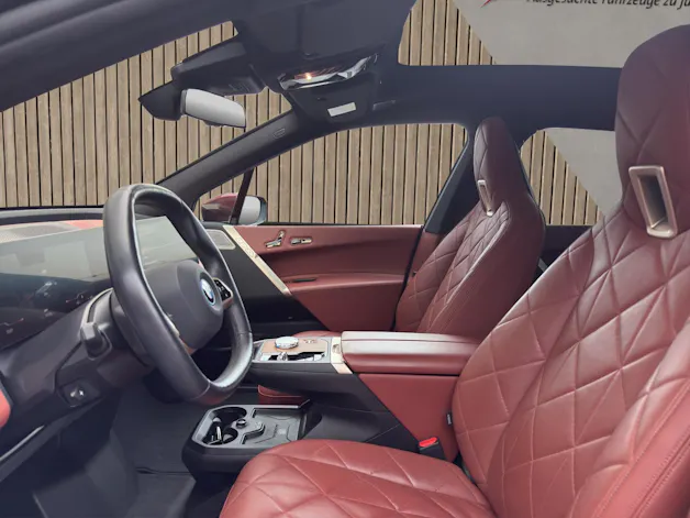 BMW iX M60