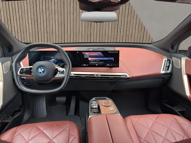 BMW iX M60
