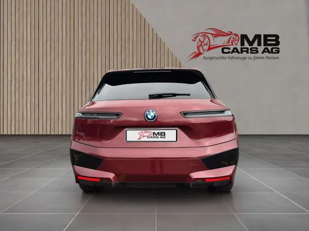 BMW iX M60