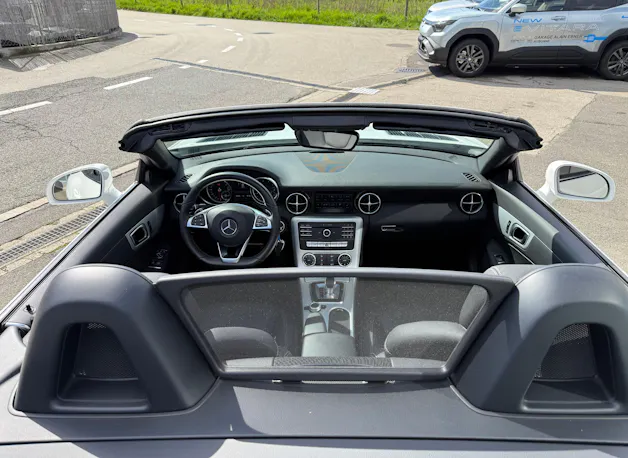 Mercedes-Benz SLC 200 9G-Tronic