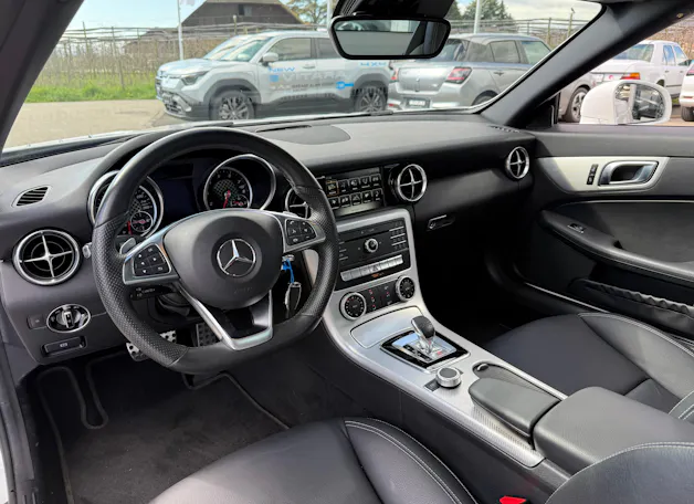 Mercedes-Benz SLC 200 9G-Tronic