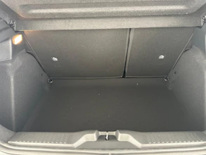https://vehicle.imgix.net/4239989/af7d5ba3-0f36-4425-9bc6-498cda29f894.jpg