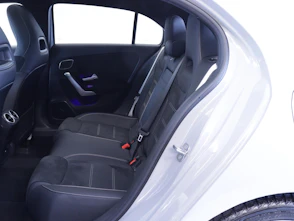 Fahrzeugbild MERCEDES-BENZ A 200 Night Star AMG Line