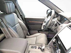 image du véhicule LAND ROVER Discovery 3.0 D I6 350 Dynamic HSE