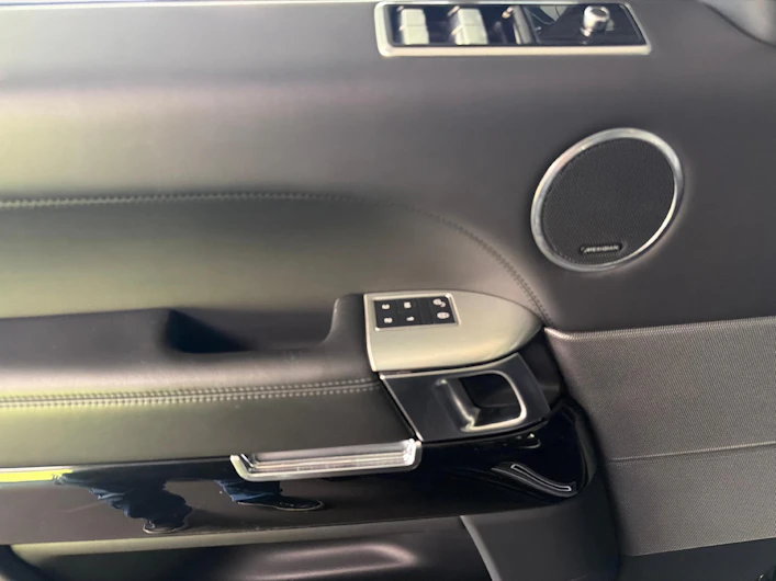 immagine del veicolo LAND ROVER RANGE ROVER SPORT