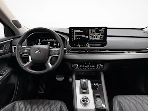 Fahrzeugbild MITSUBISHI Outlander 2.4 PHEV Instyle 4x4