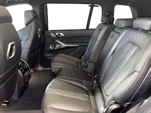 BMW X7 M60i