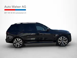BMW X7 M60i