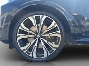 BMW X7 M60i