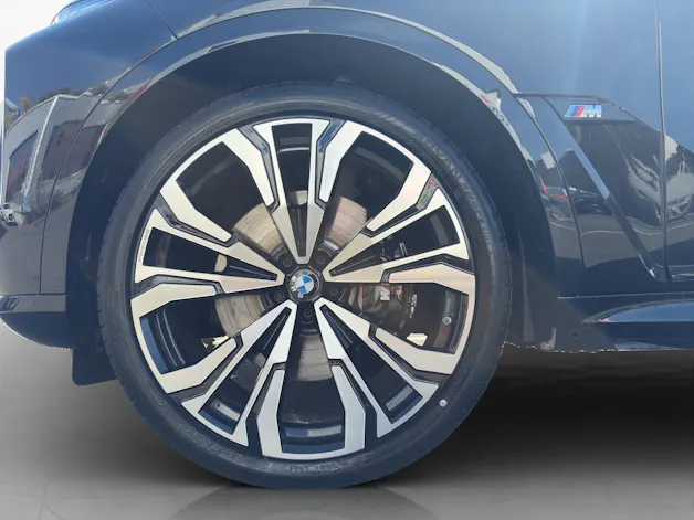 BMW X7 M60i