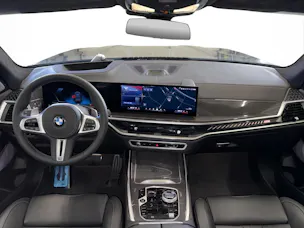 BMW X7 M60i