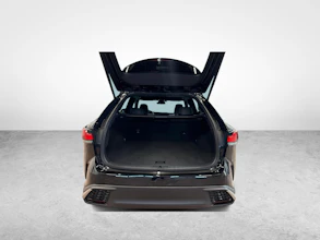 https://vehicle.imgix.net/4240147/c09534a9-e9cb-46b3-a915-f488f98eeea7.jpg