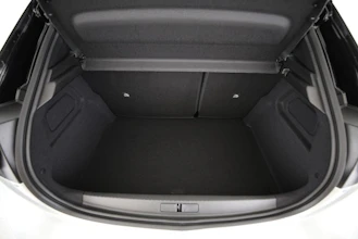 https://vehicle.imgix.net/4240148/231bbf91-1f97-4ab5-8ec0-17590ffae6b1.jpg