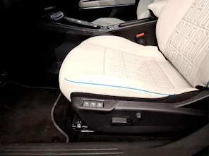 Fahrzeugbild FIAT 600 1.2 Hybrid 145 La Prima