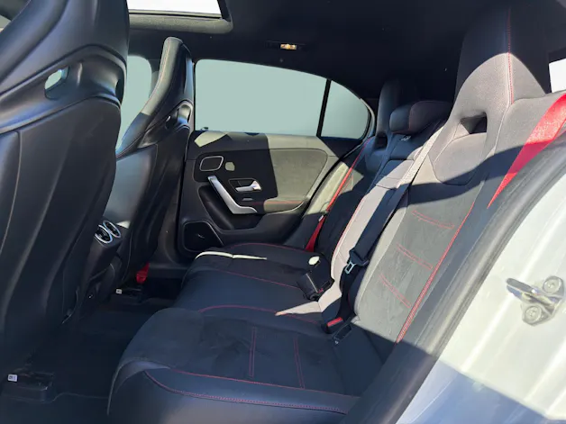 MERCEDES-BENZ A 35 AMG 4matic