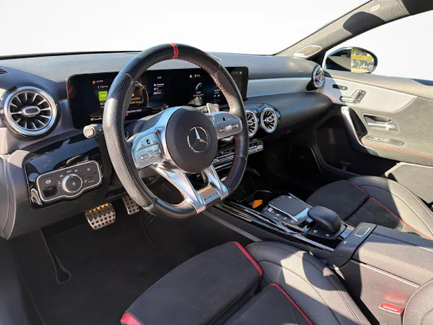 MERCEDES-BENZ A 35 AMG 4matic