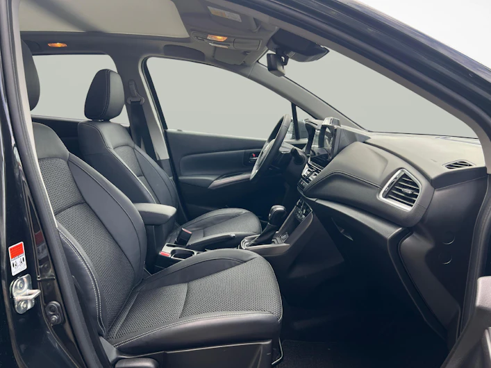 Fahrzeugbild SUZUKI S-CROSS