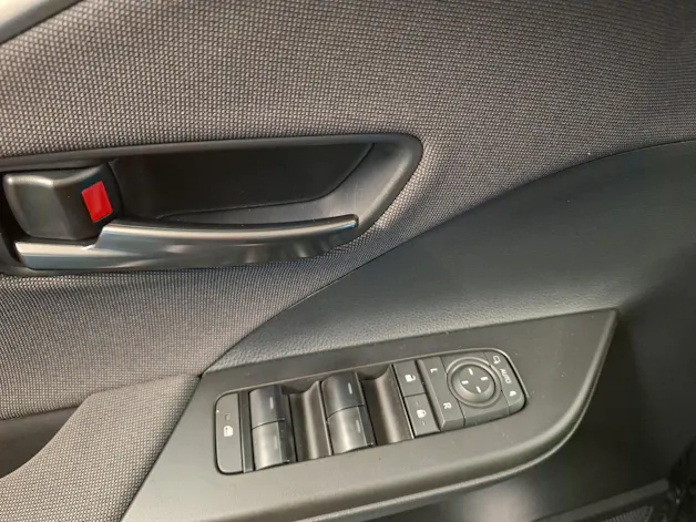 Toyota C-HR 2.0 PHEV Swiss Edition