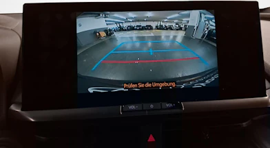 https://vehicle.imgix.net/4240238/70d20920-adc1-462c-bcf6-3c75c249ea55.jpg