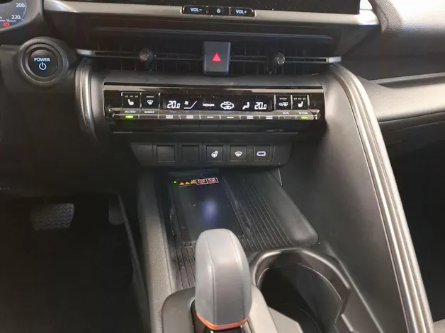 Toyota C-HR 2.0 PHEV Swiss Edition